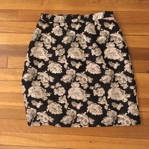 Adrienne Vittadini Floral black and white skirt